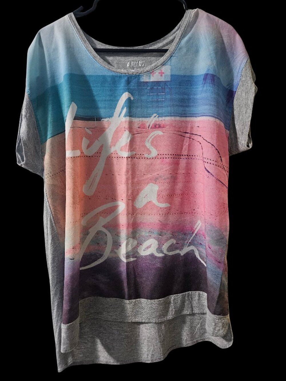 APT. 9 Size M Gray/Pink "Life's a Beach" Short Sleeve Top